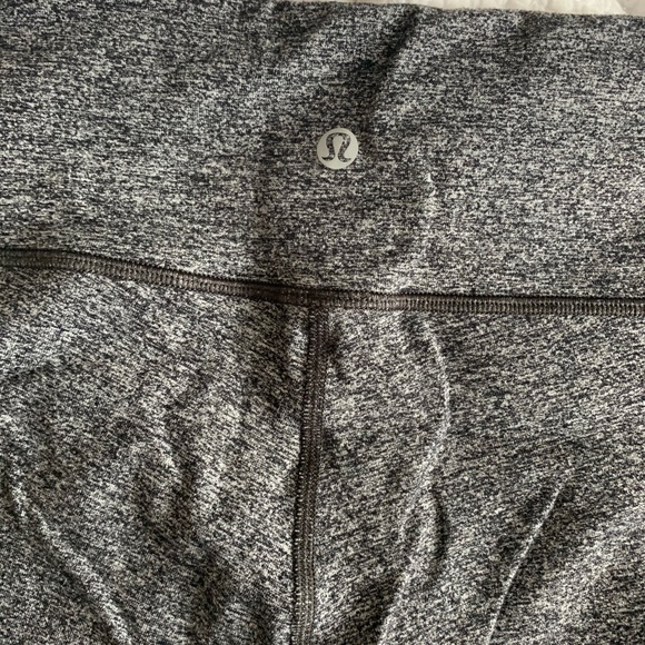 lululemon leggings - Picture 2 of 3